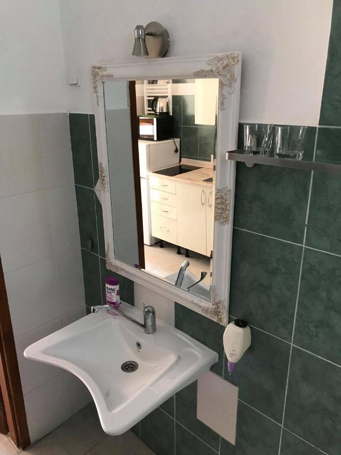 Hunyadi Panzio-Apartman Мако Экстерьер фото