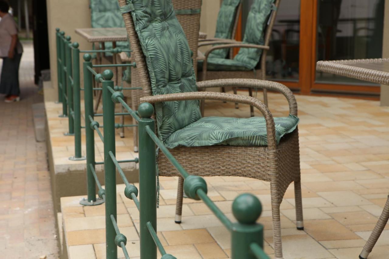Hunyadi Panzio-Apartman Мако Экстерьер фото