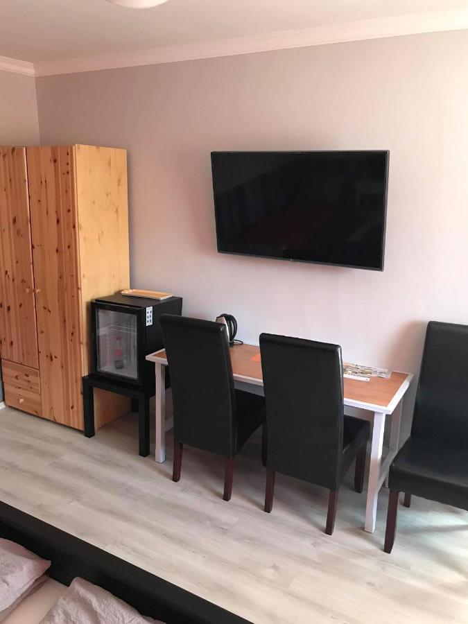 Hunyadi Panzio-Apartman Мако Экстерьер фото