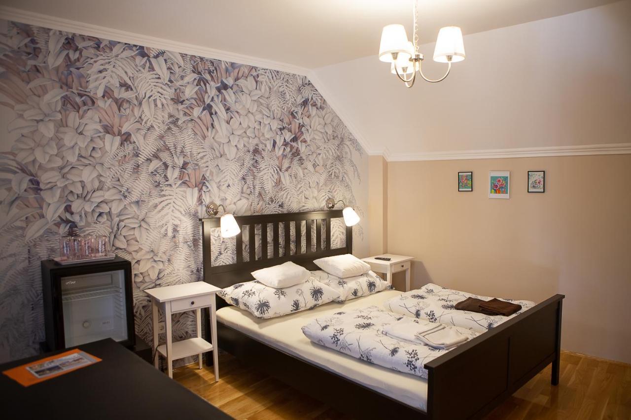 Hunyadi Panzio-Apartman Мако Экстерьер фото
