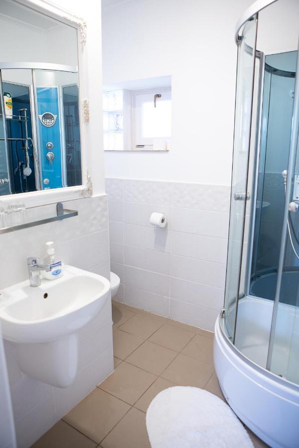 Hunyadi Panzio-Apartman Мако Экстерьер фото