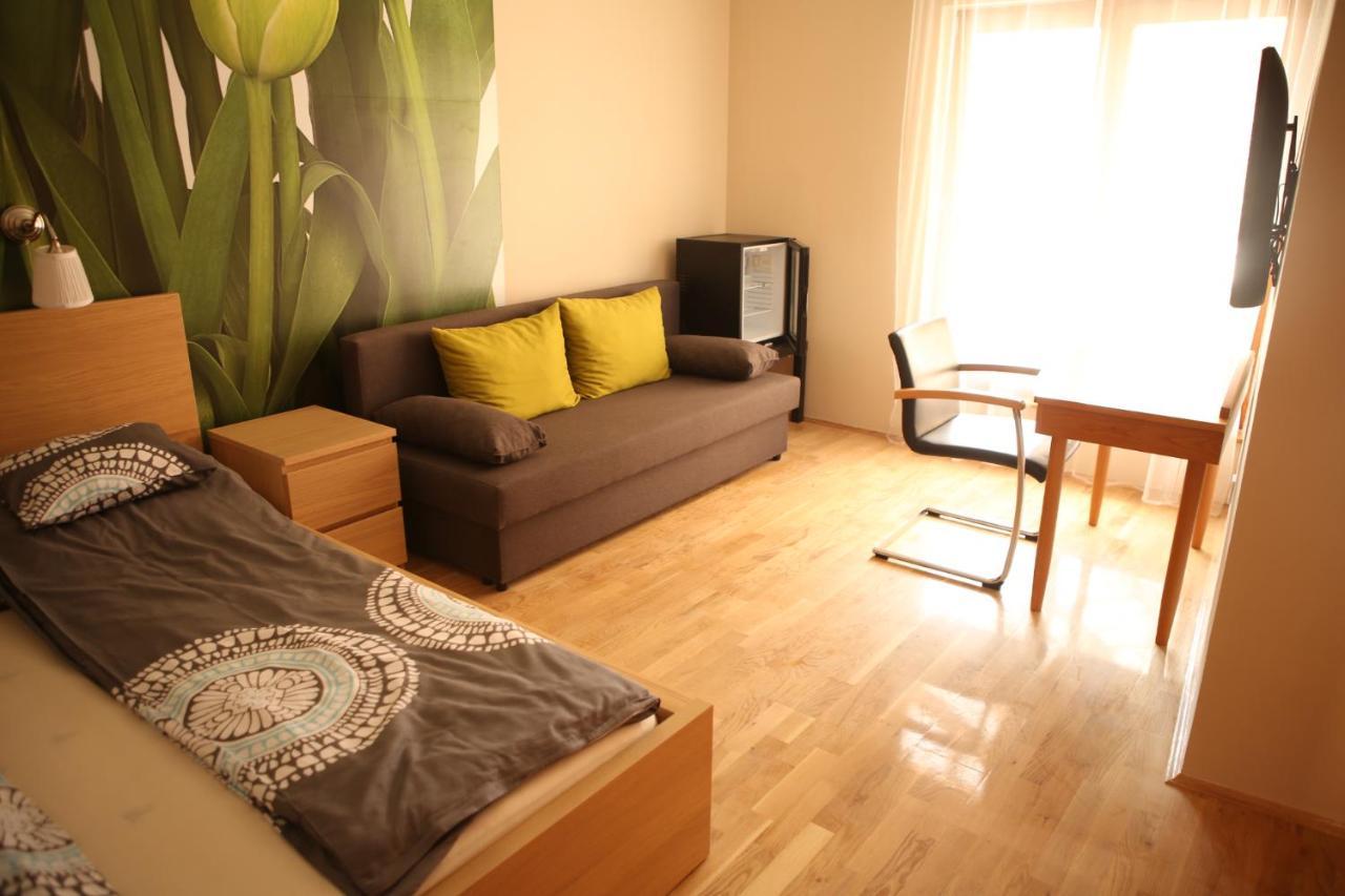 Hunyadi Panzio-Apartman Мако Экстерьер фото