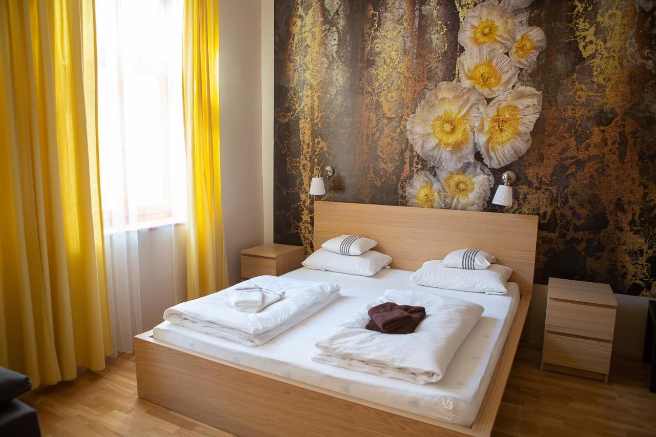 Hunyadi Panzio-Apartman Мако Экстерьер фото